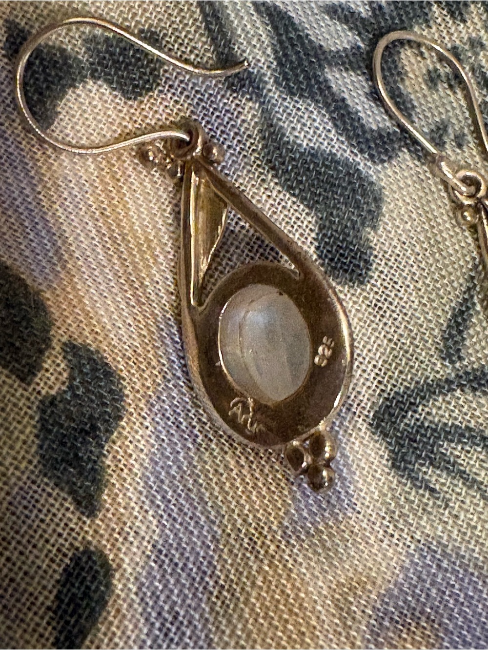 Artisan Crafted Rainbow Moonstone & Sterling Silver Drop Earrings ~ Vintage - Picture 3 of 6